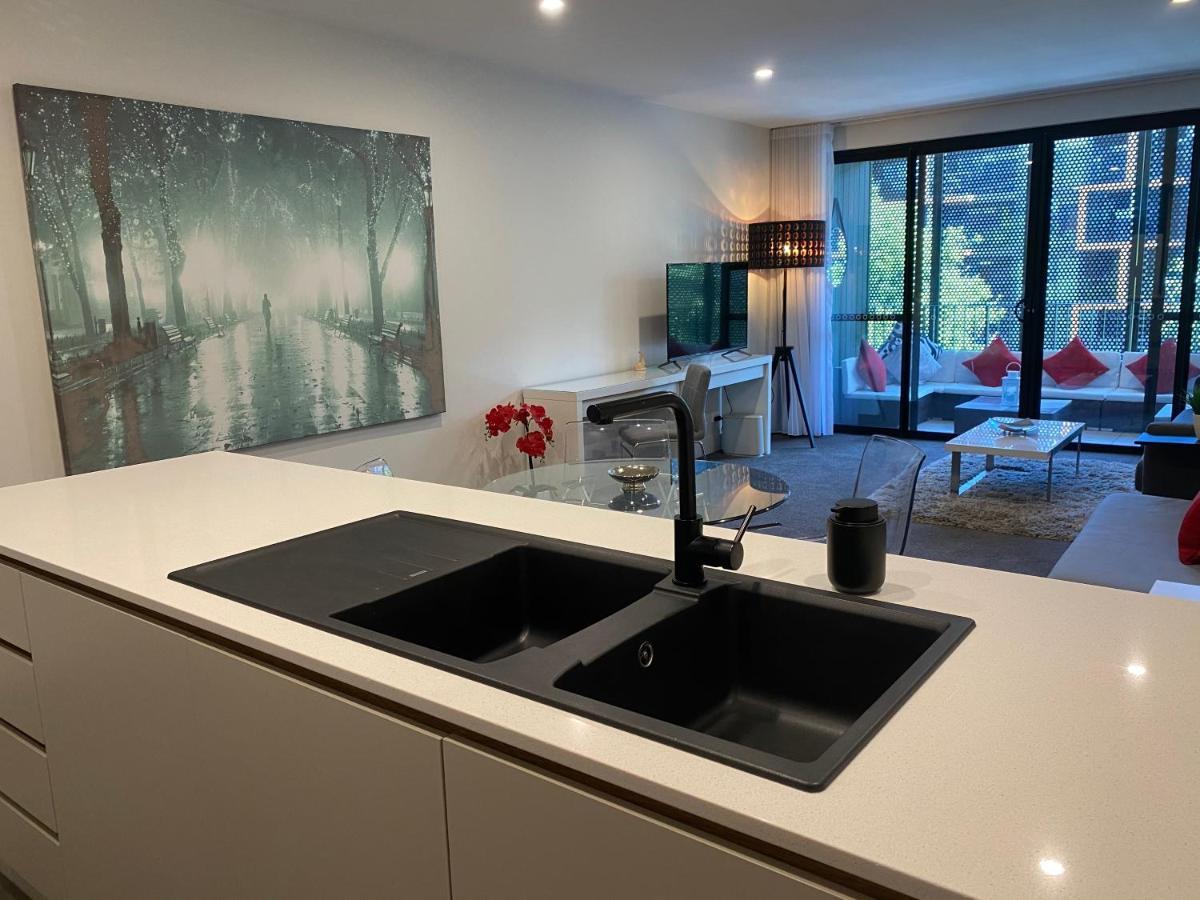 The Gallery Luxe 1 Bedroom Executive Apartment In The Heart Of Braddon Wine Secure Parking Wifi Canberra Exterior foto